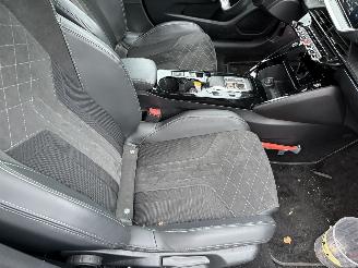 Peugeot e-208 EV GT Pack 50 kWh  Hatchback 5-dr. picture 32