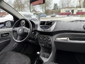 Suzuki Alto 1.0 Exclusive (Hatchback 5-dr.) picture 23