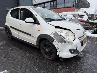 Suzuki Alto 1.0 Exclusive (Hatchback 5-dr.) picture 7