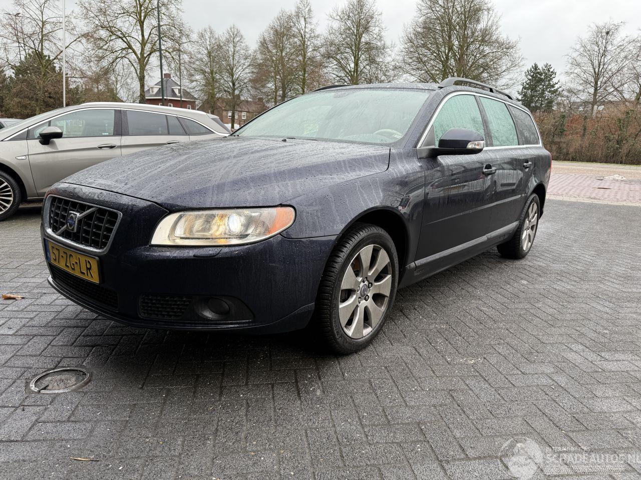 Volvo V-70 2.5T Summum  AUTOMAAT LEER  Stationwagen 5-dr.