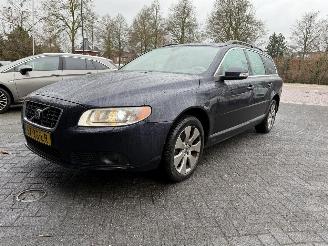 Unfallwagen Volvo V-70 2.5T Summum  AUTOMAAT LEER  Stationwagen 5-dr. 2008/1