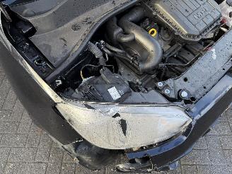 Volkswagen Up! 1.0 move up! AIRCO  BlueMotion picture 9