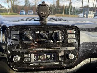 Volkswagen Up! 1.0 move up! AIRCO  BlueMotion picture 15