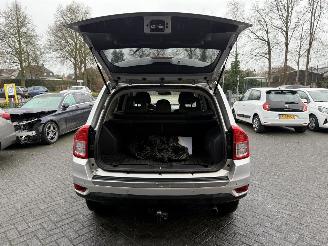 Jeep Compass 2.0 Limited (SUV 5-dr.) picture 14