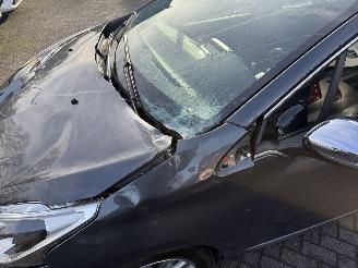 Peugeot 208 1.2 PureTech Allure (Hatchback 5-dr.) picture 12