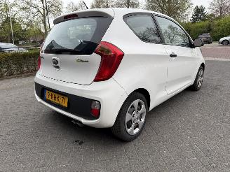 Kia Picanto 1.0 CVVT ISG (Hatchback 3-dr.) picture 5