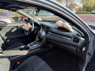 Honda Civic 1.0 i-VTEC Elegance AUTOMAAT  PANORAMADAK  (Hatchback 5-dr.) picture 10