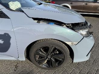 Honda Civic 1.0 i-VTEC Elegance AUTOMAAT  PANORAMADAK  (Hatchback 5-dr.) picture 18