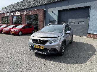 Auto incidentate Peugeot 2008 1.2 PureTech  AUTOMAAT Allure  CROSSWAY  (SUV 5-dr.) 2017/5
