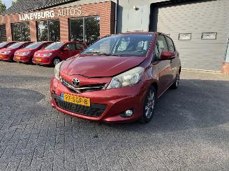 Vaurioauto  passenger cars Toyota Yaris 1.3 VVT-i Dynamic AUTOMAAT  (Hatchback 5-dr.) 2011/9