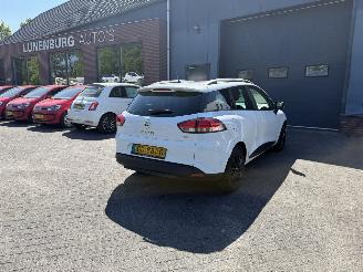 uszkodzony samochody osobowe Renault Clio 0.9 TCe Expression 2015/10