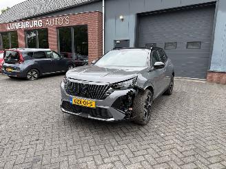 Voiture accidenté Peugeot 2008 1.2 Hybrid 136 GT AUTOMAAT  (SUV 5-dr.) 2025/1