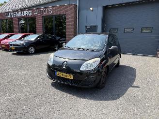 uszkodzony samochody osobowe Renault Twingo 1.2 Authentique (Hatchback 3-dr.) 2008/12