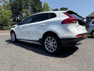 Voiture accidenté Volvo V-40 Cross Country - 1.5 T3 AUTOMAAT  Polar+ Luxury 2019/7