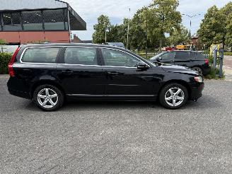 Volvo V-70 1.6 T4 Limited Edition AUTOMAAT LEER  (Stationwagen 5-dr.) picture 6