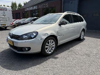 Schadeauto Volkswagen Golf 1.2 TSI Highline BlueMotion 2012/3