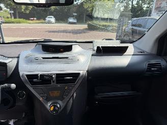 Toyota iQ 1.0 VVTi Aspiration  AUTOMAAT (Hatchback 3-dr.) picture 30
