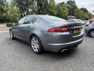 Damaged car Jaguar XF 3.0 V6 Premium Luxury (Sedan 4-dr.) 2008/3