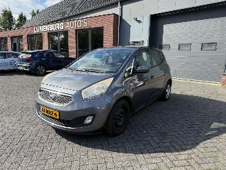 uszkodzony samochody osobowe Kia Venga 1.6 CVVT Comfort Pack  AUTOMAAT  (MPV 5-dr.) 2010/9