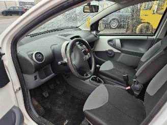 Peugeot 107 1.0 12v xr picture 7