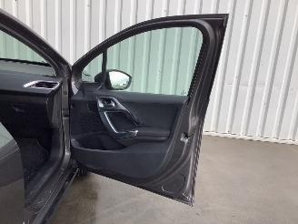 Peugeot 2008  picture 14