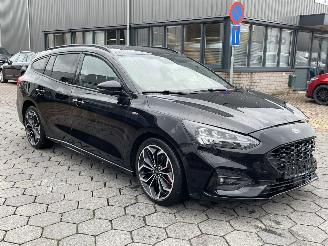 krockskadad bil auto Ford Focus 1.5TDCI AUTOM, ST Line 2019/4