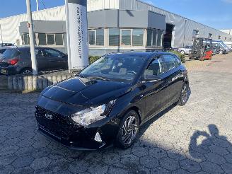 krockskadad bil auto Hyundai I-20 1.0 T-GDI Comfort AUTOMAAT 2021/11