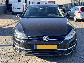 Volkswagen Golf 1.5 TSI Comfortline Business picture 2