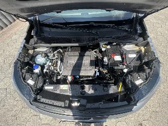 Peugeot e-2008 EV GT 54 kWh picture 7