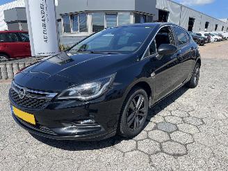 krockskadad bil auto Opel Astra 1.0 Turbo 120 Jaar Edition 2019/6