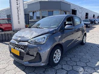 krockskadad bil auto Hyundai I-10 1.0i Comfort 2019/1