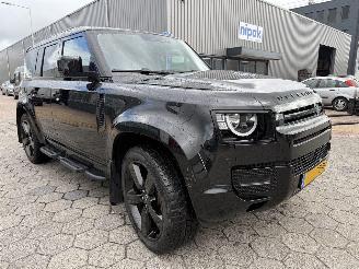 krockskadad bil bedrijf Landrover Defender Urban package 2.0 D240 110 SE 2020/10