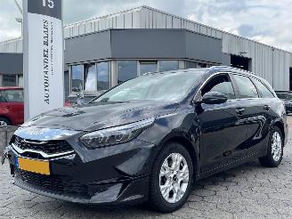 skadebil auto Kia Ceed 1.0 T-GDi AUTOMAAT DynamicLine 2022/11