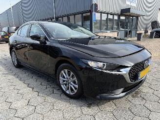 skadebil auto Mazda 3 2.0 e-SkyActiv-G M Hybrid 122 Comfort 2022/3