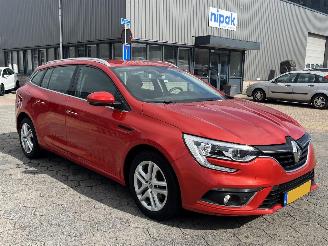 Renault Mégane Estate 1.3 TCe Limited AUTOMAAT picture 3