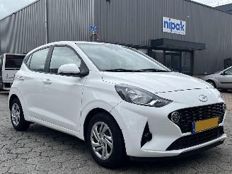 skadebil auto Hyundai I-10 1.0 Comfort 5-zits 2022/8