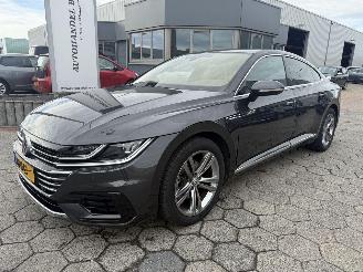 krockskadad bil auto Volkswagen Arteon 1.5 TSI Business R 2018/8