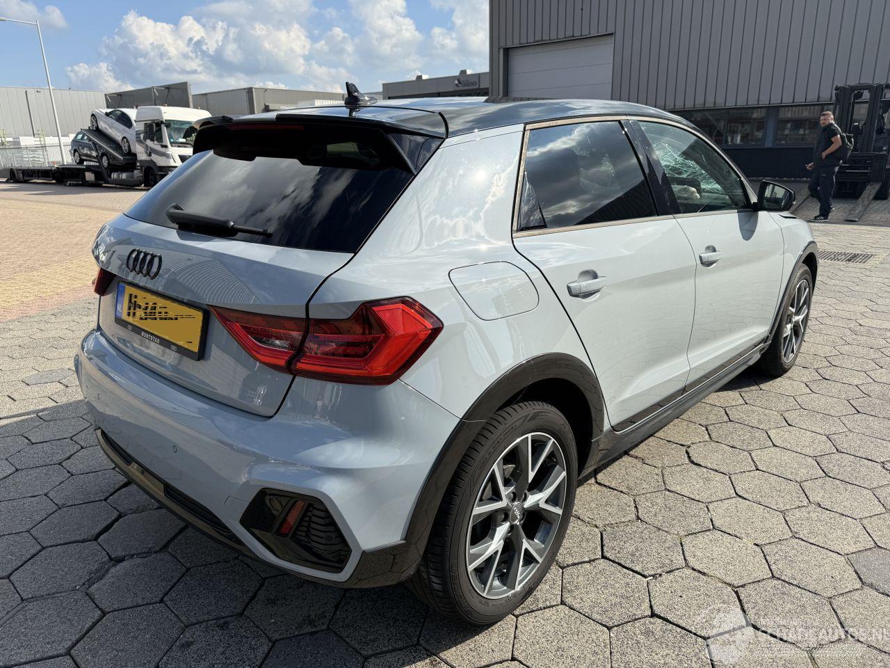 Audi A1 CITYCARVER 25 TFSI epic