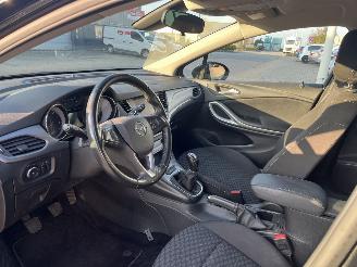 Opel Astra Sports Tourer 1.2 Edition picture 15