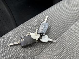 Volkswagen Transporter 2.0 TDI L1H1 30 Bulli picture 18