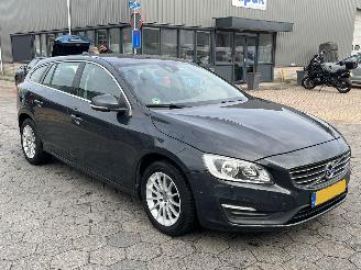 Volvo V-60 1.6 T3 Momentum picture 4