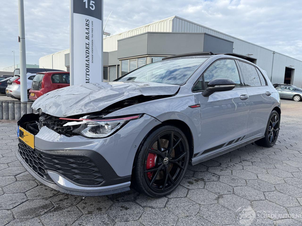 Volkswagen Golf Clubsport 2.0 GTI 300PK