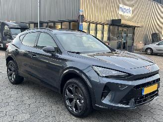 krockskadad bil auto Cupra Formentor 1.5 TSI e-Hybrid Business 2025/8