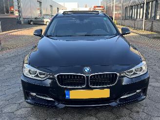 BMW 3-serie Touring 320i High Executive AUTOMAAT picture 2