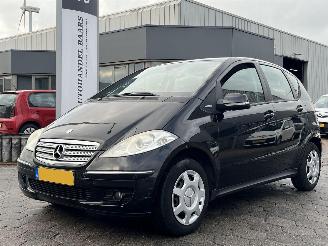 krockskadad bil auto Mercedes A-klasse 150 BlueEFFICIENCY Business Class 2009/4