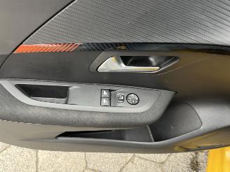 Peugeot 208 1.2 PureTech Active picture 15