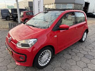 krockskadad bil auto Volkswagen Up! 1.0 move up! BlueMotion 2014/6