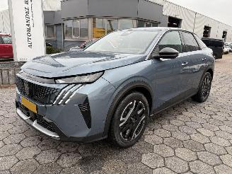 krockskadad bil auto Peugeot 3008 e-3008 Allure Avantage 210 73 kWh NIEUW! 267km 2025/11