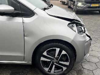 Volkswagen Up! 1.0 beats picture 10