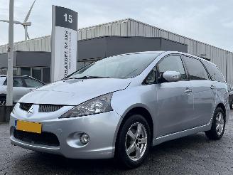 uszkodzony samochody osobowe Mitsubishi Grandis 2.4-16V Intense 6p. 2004/7